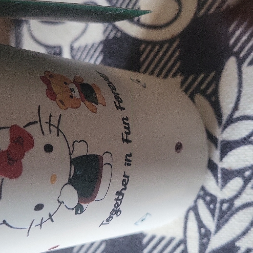 Miss Kitty  Quad Starbucks Baggrd Tagged Adorable Free Gifts White Green Top - Picture 7 of 9